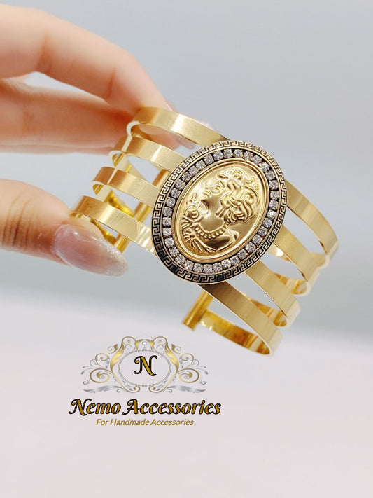 stainless steel cameo braclet